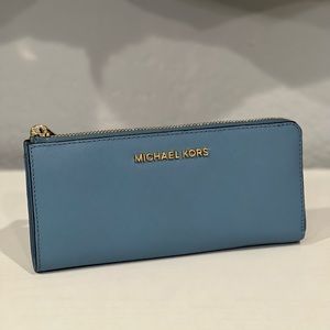 ❗️Sold❗️Michael Kors Wallet